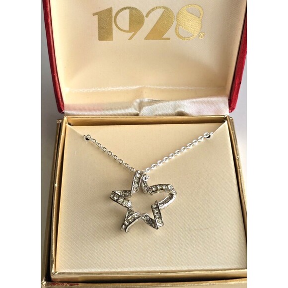 1928 Star Necklace With Rhinestones & Case l Silver Tone - Picture 2 of 6
